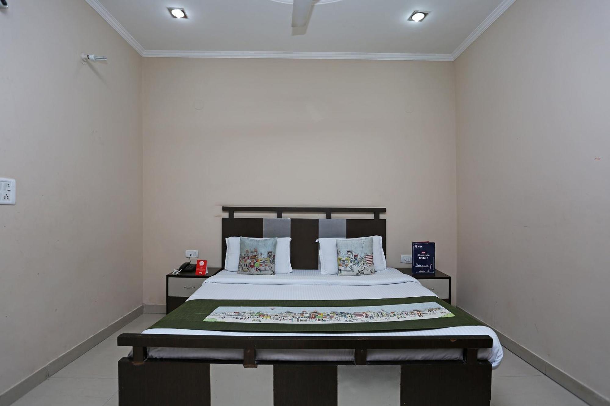 Hotel O Mukut Regency Ghaziabad Exteriör bild